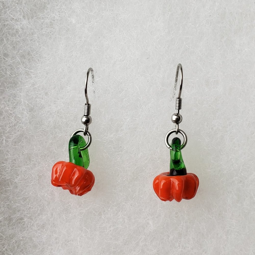 2/10$ NWOT  Glass pumpkin lampwork earrings